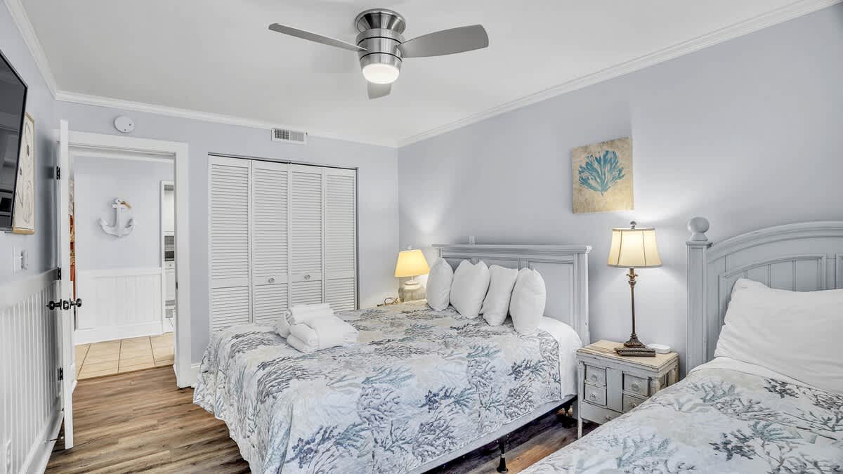 Guest Bedroom with Queen and Twin Bed