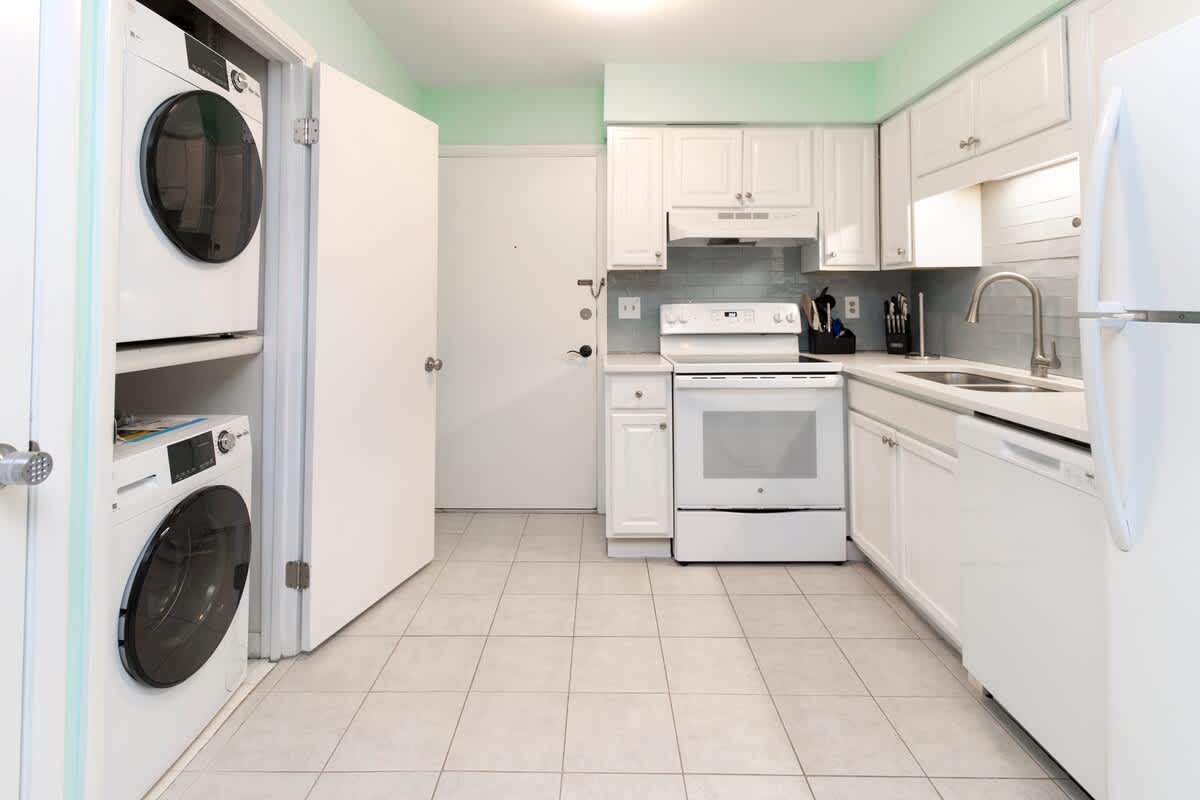 Kitchen & Laundry Closet