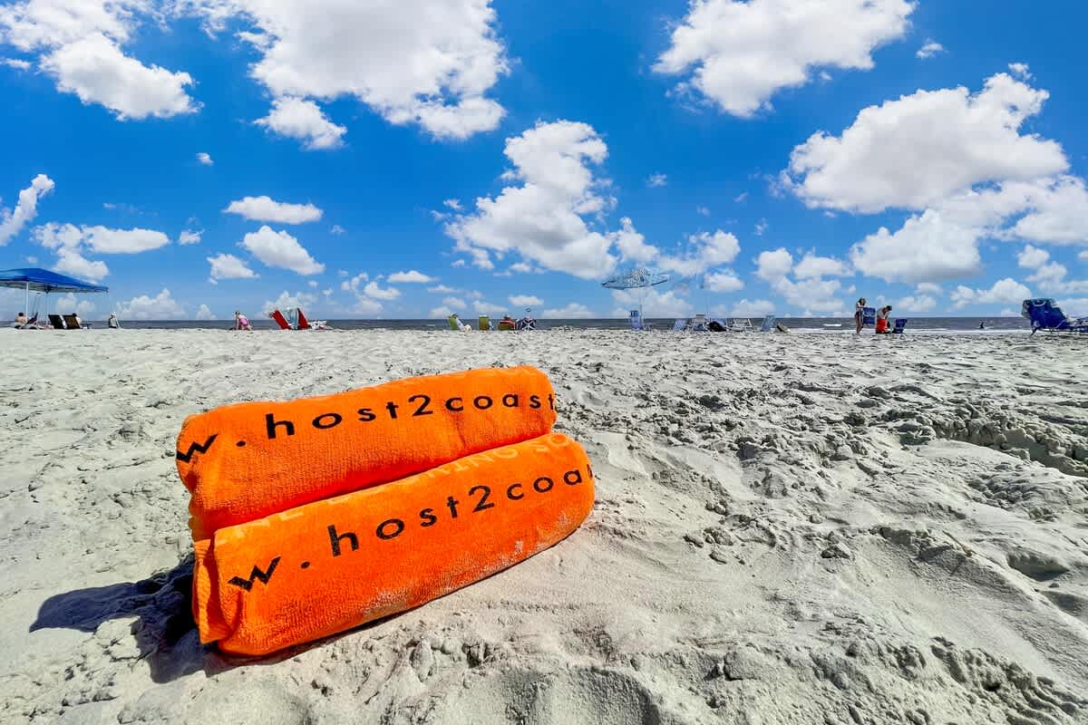 Host2Coast Towels (Provided)