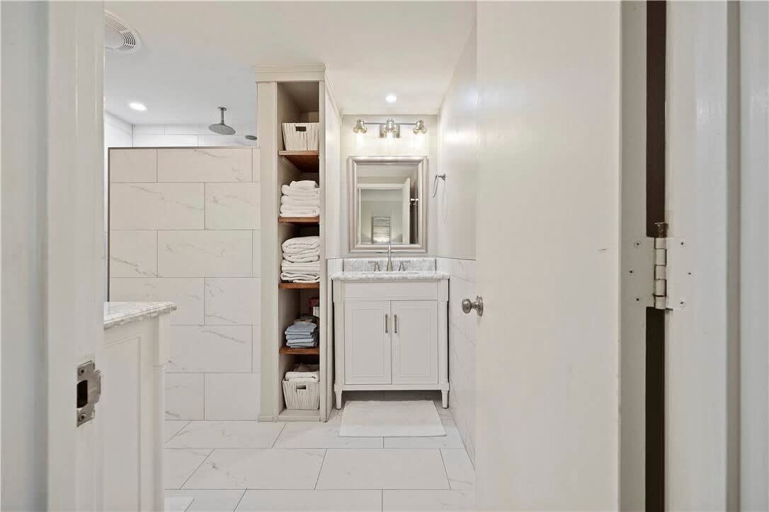 Upstairs Bathroom