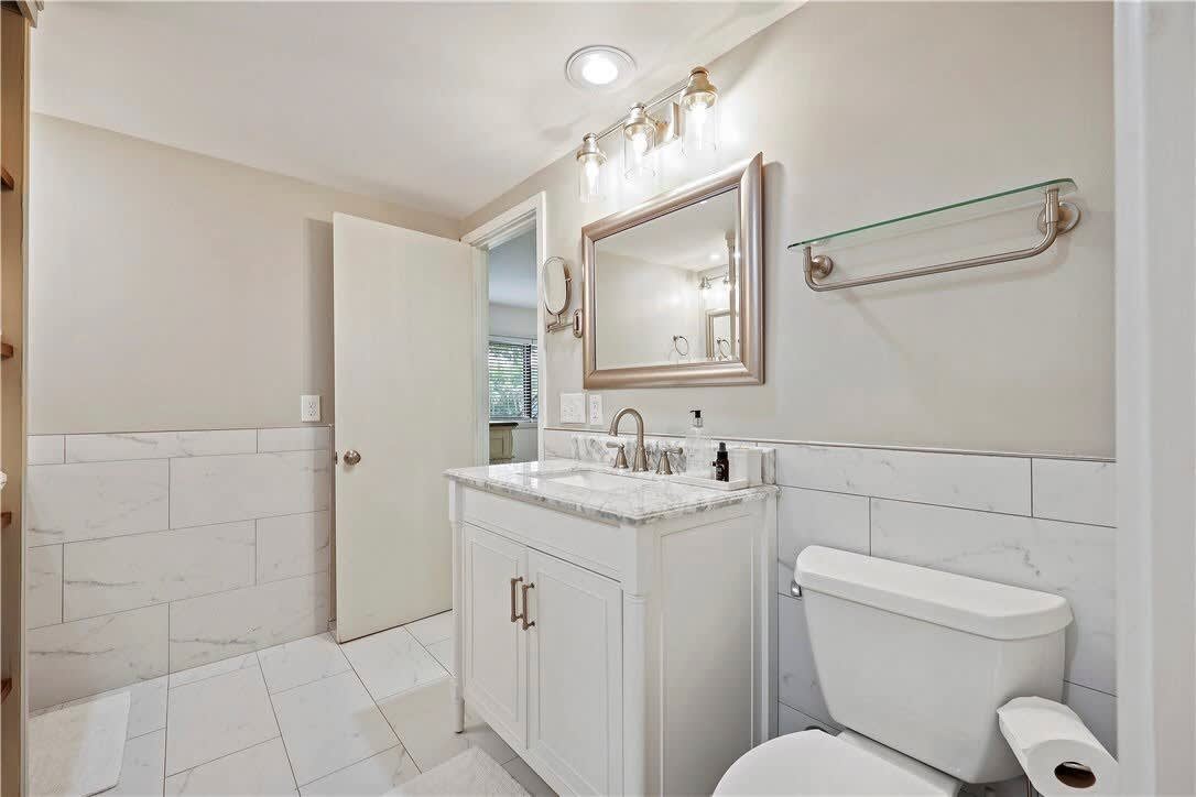 Upstairs Bathroom