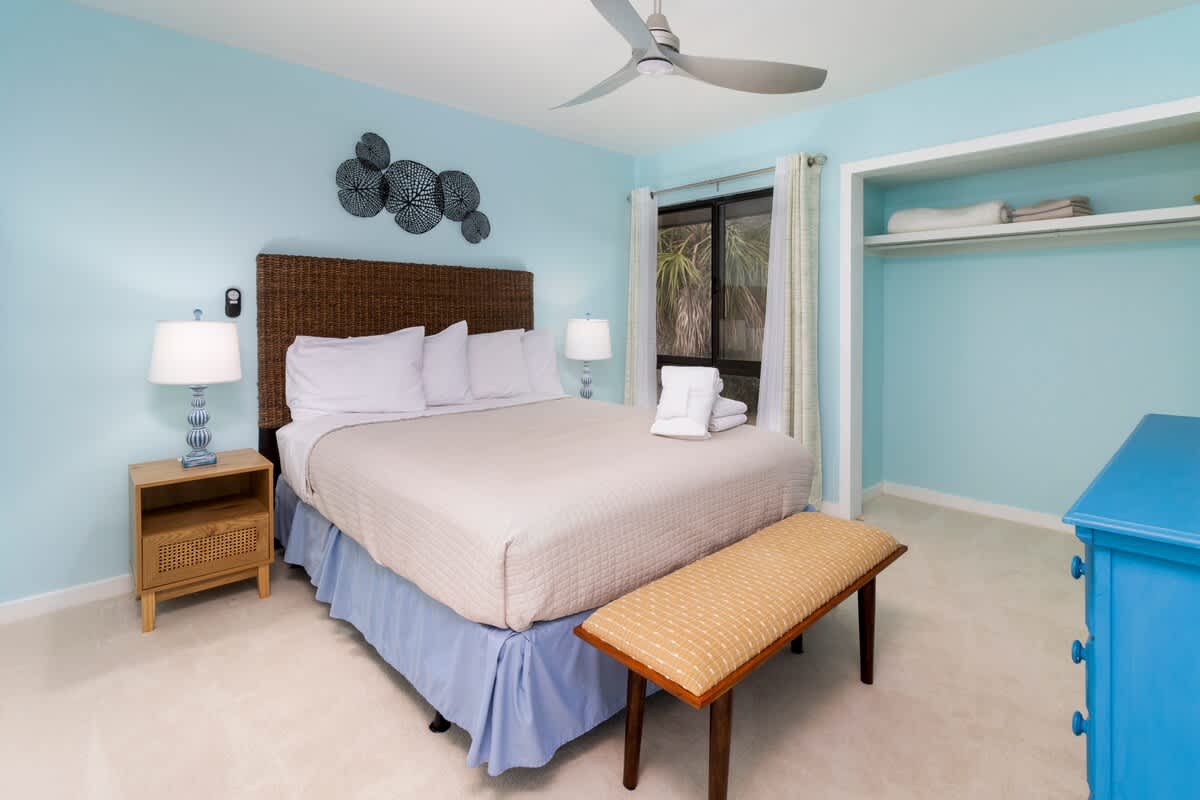 Guest Bedroom with Queen Bed