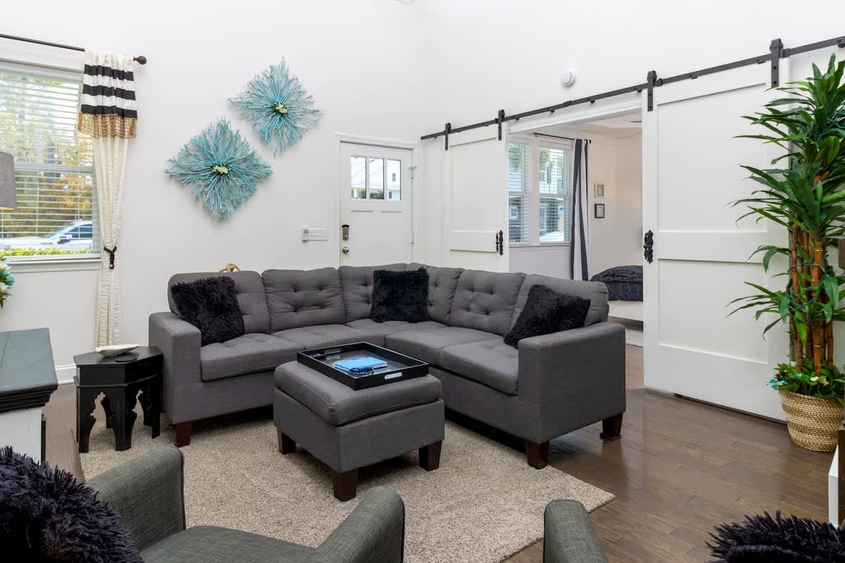 218 Goethe Road 5