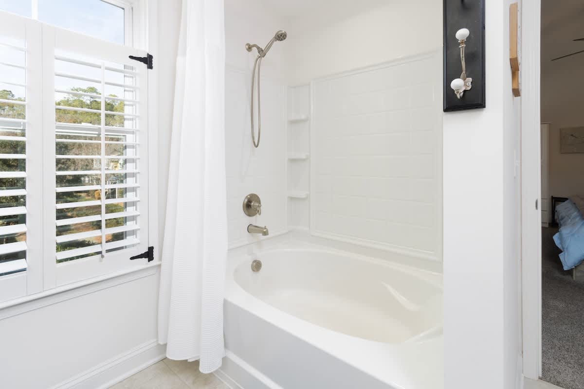 Primary Full Bathroom