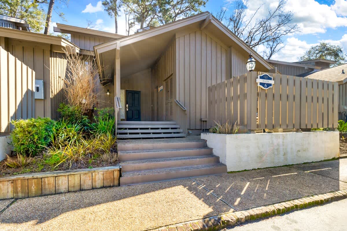 Welcome to 6 Water Oak Villas!
