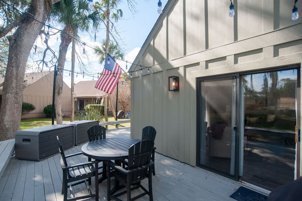 Your private deck offers the perfect spot for morning coffee or evening cocktails, complete with outdoor dining and relaxing hot tub.