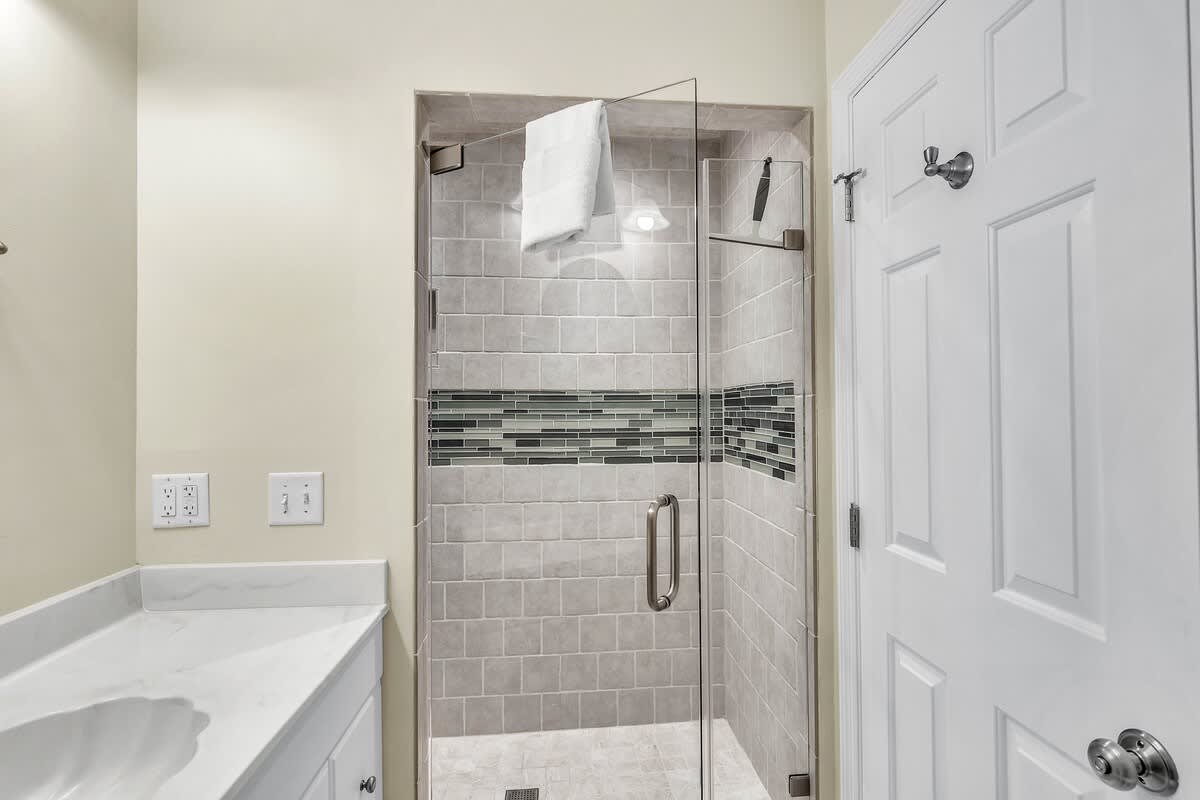 Guest Bathroom with Shower (Hallway)