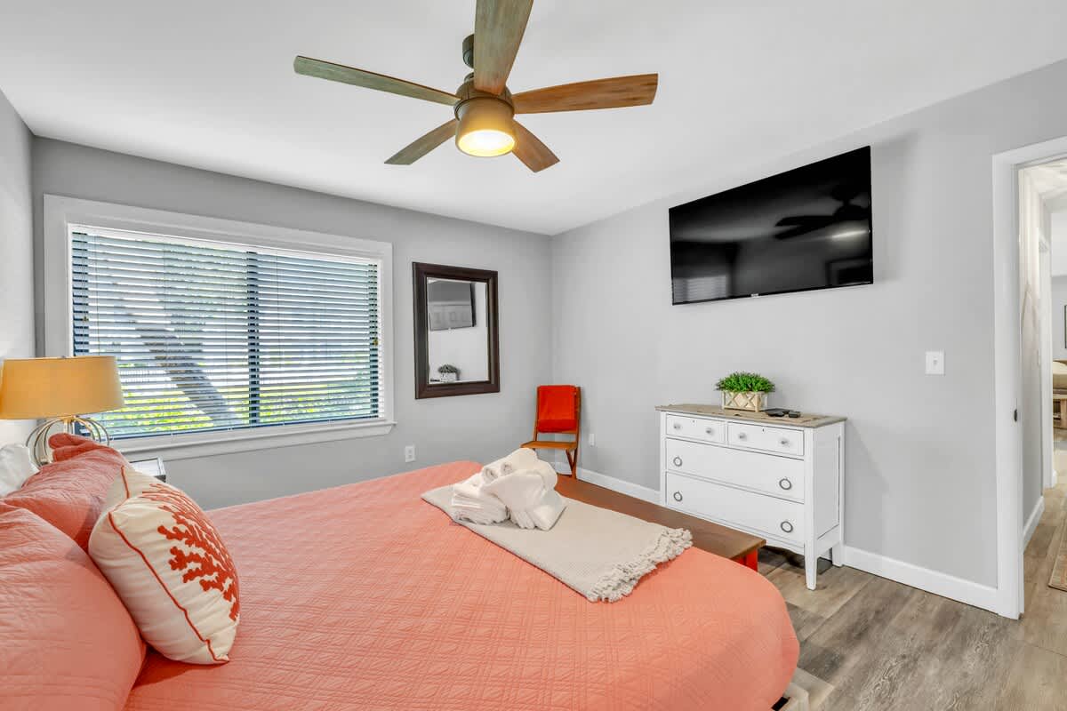 Primary Suite with King Bed