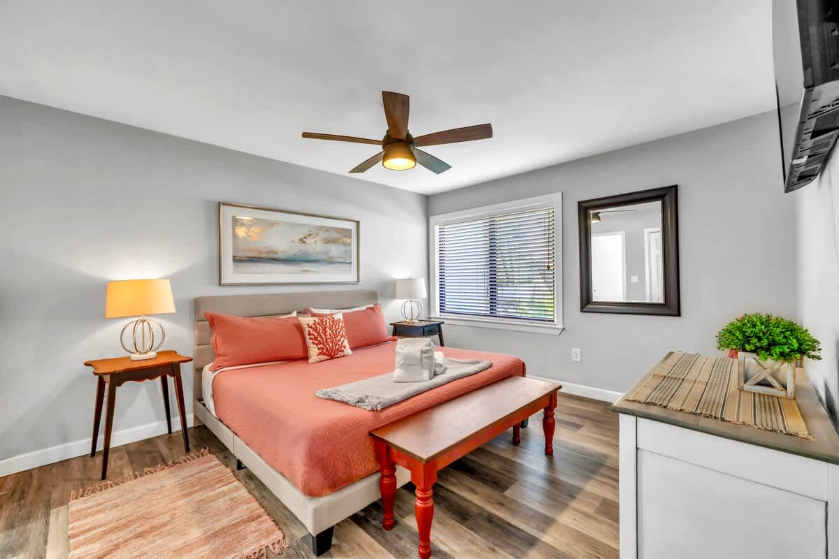 Primary Suite with King Bed