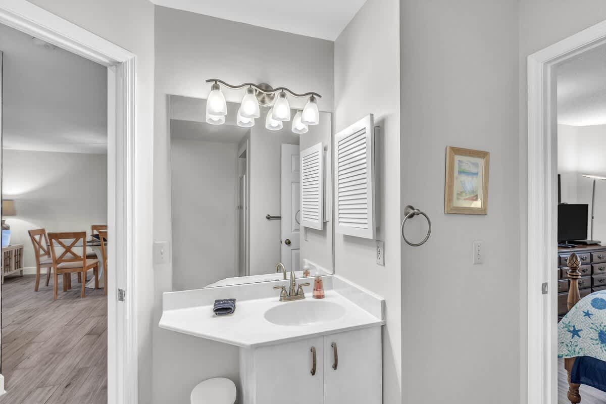 Guest Bathroom