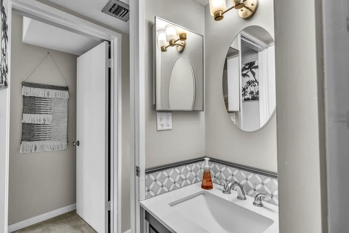 Guest Bathroom