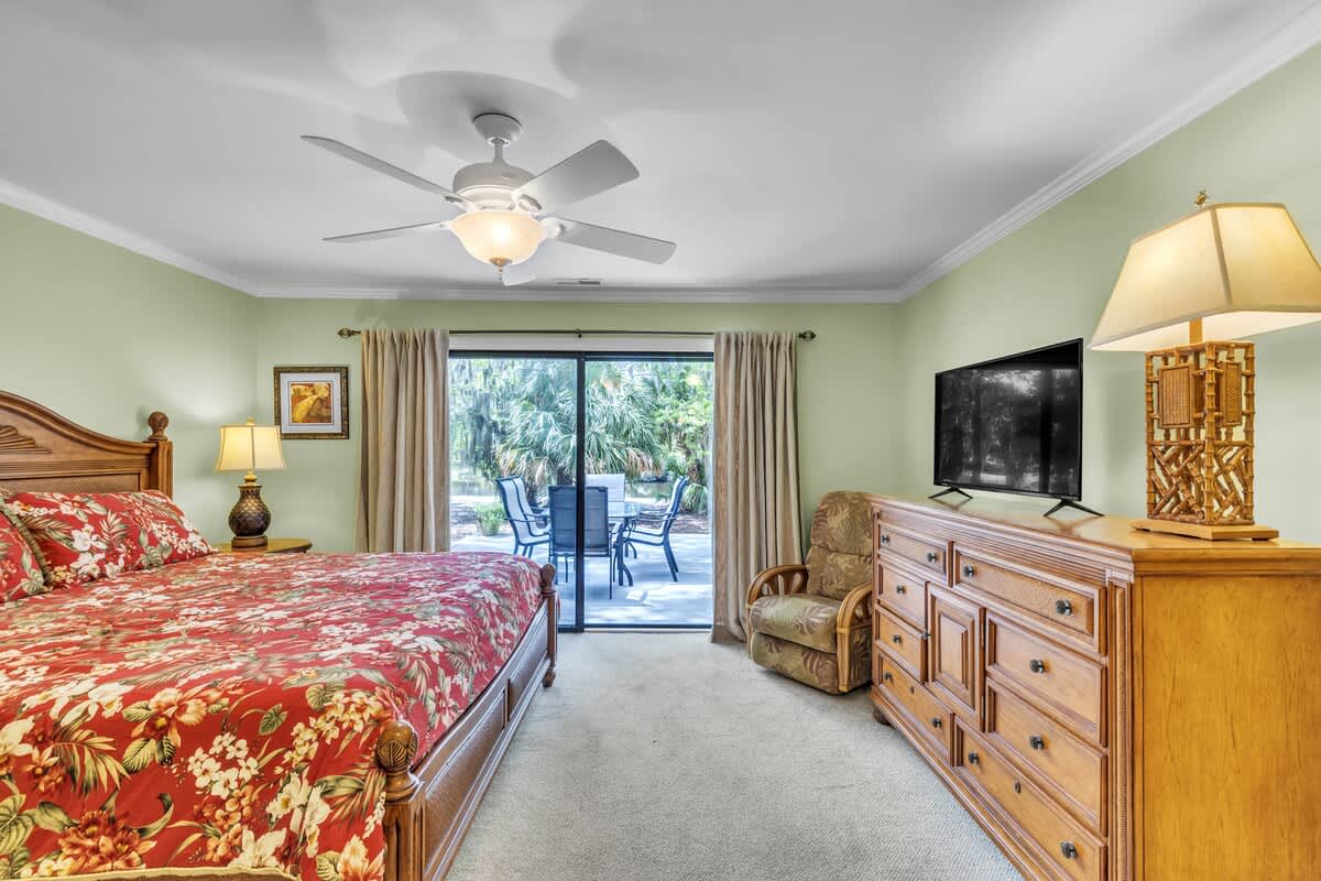 Primary Bedroom with King Bed and En-Suite Bathroom