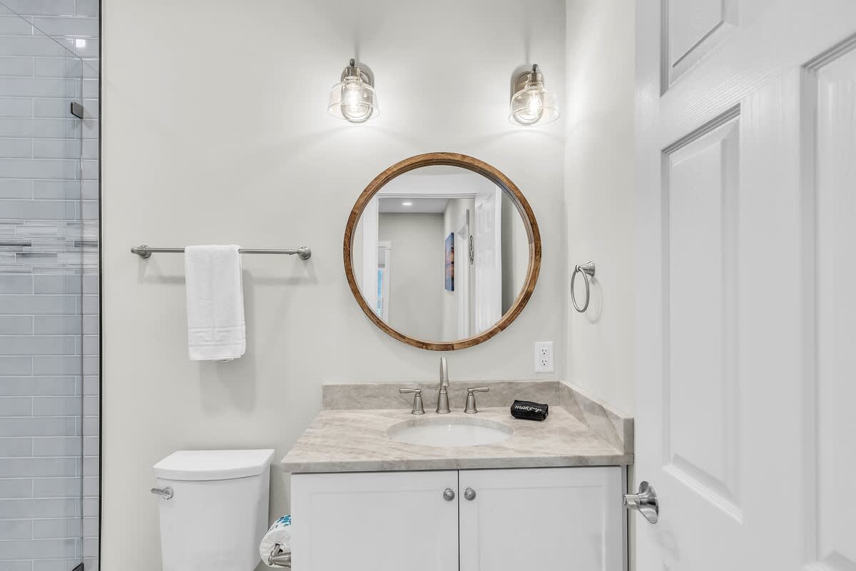 Guest En-Suite Bathroom