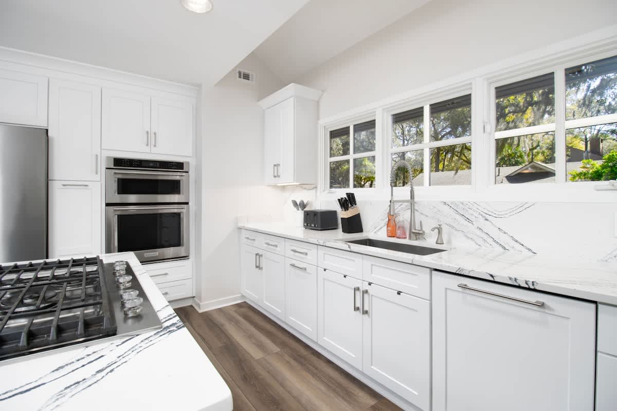 Open Modern Kitchen