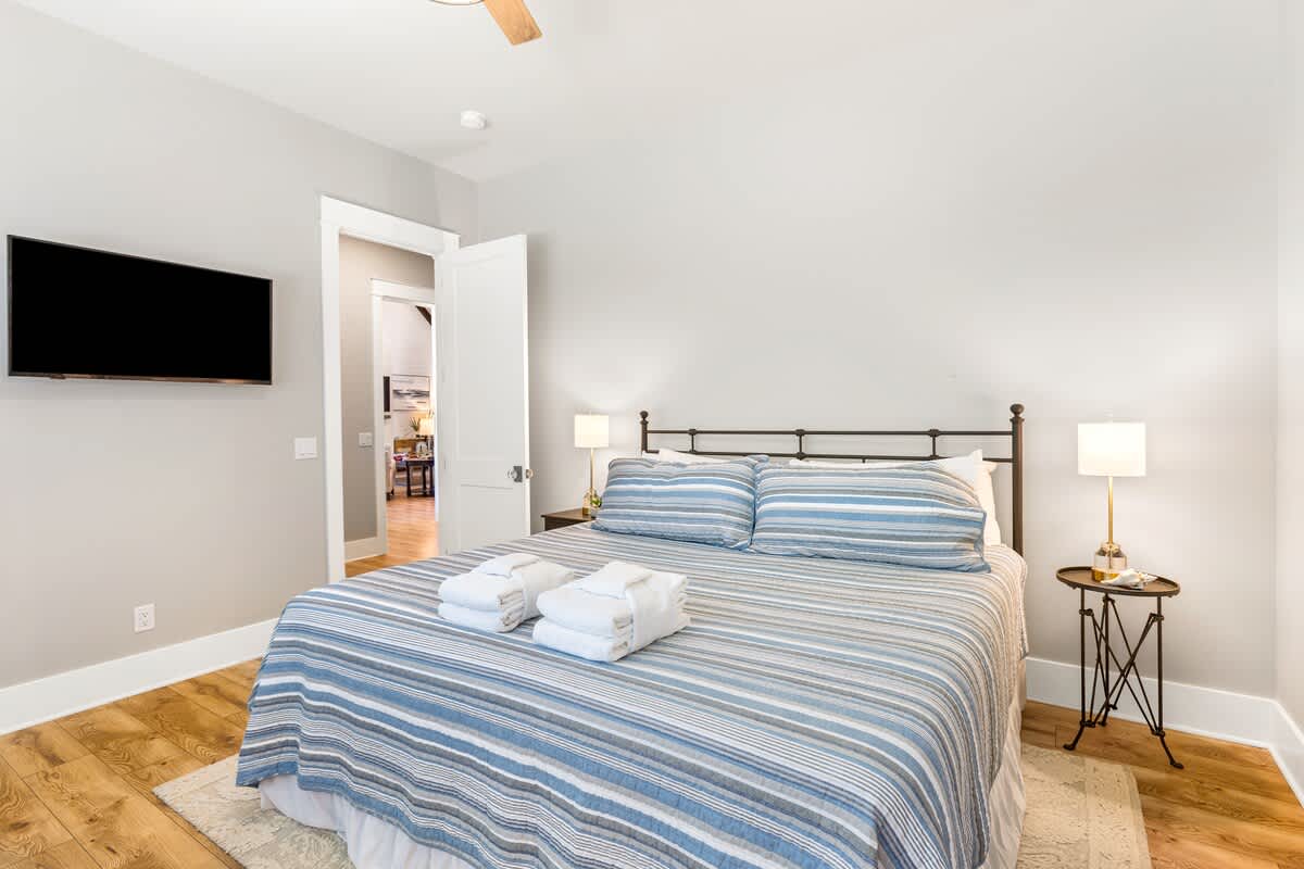 Guest Bedroom on Second Floor with King Bed and En-Suite Bathroom