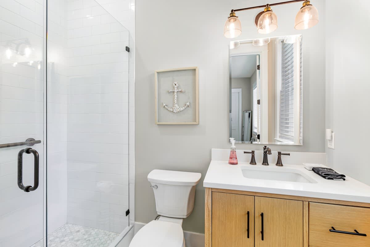 Guest En-Suite Bathroom