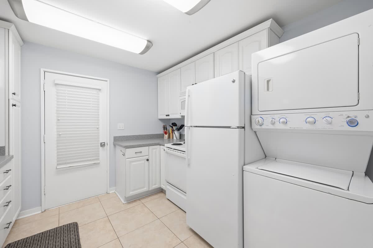 Kitchen with Laundry