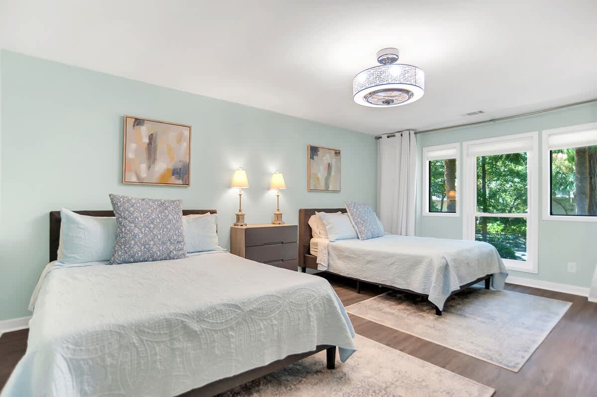 Guest Bedroom with Queen Beds and En-Suite Bathroom