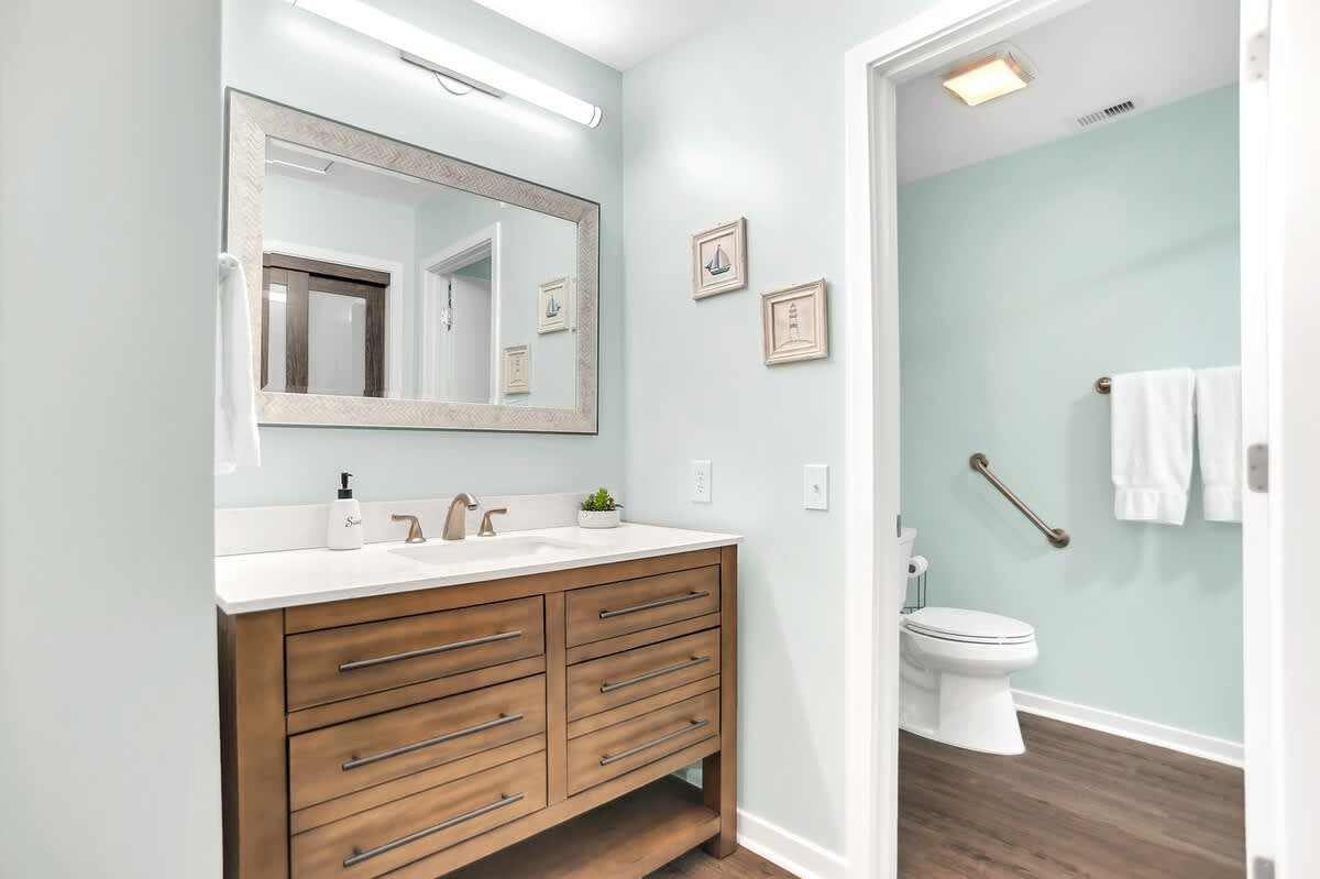 Guest En-Suite Bathroom