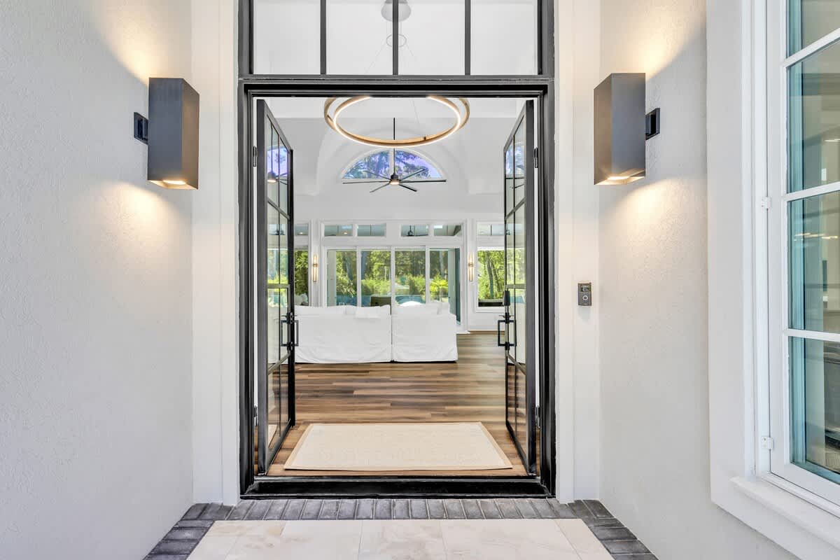Welcome to 4 Jessamine Place!