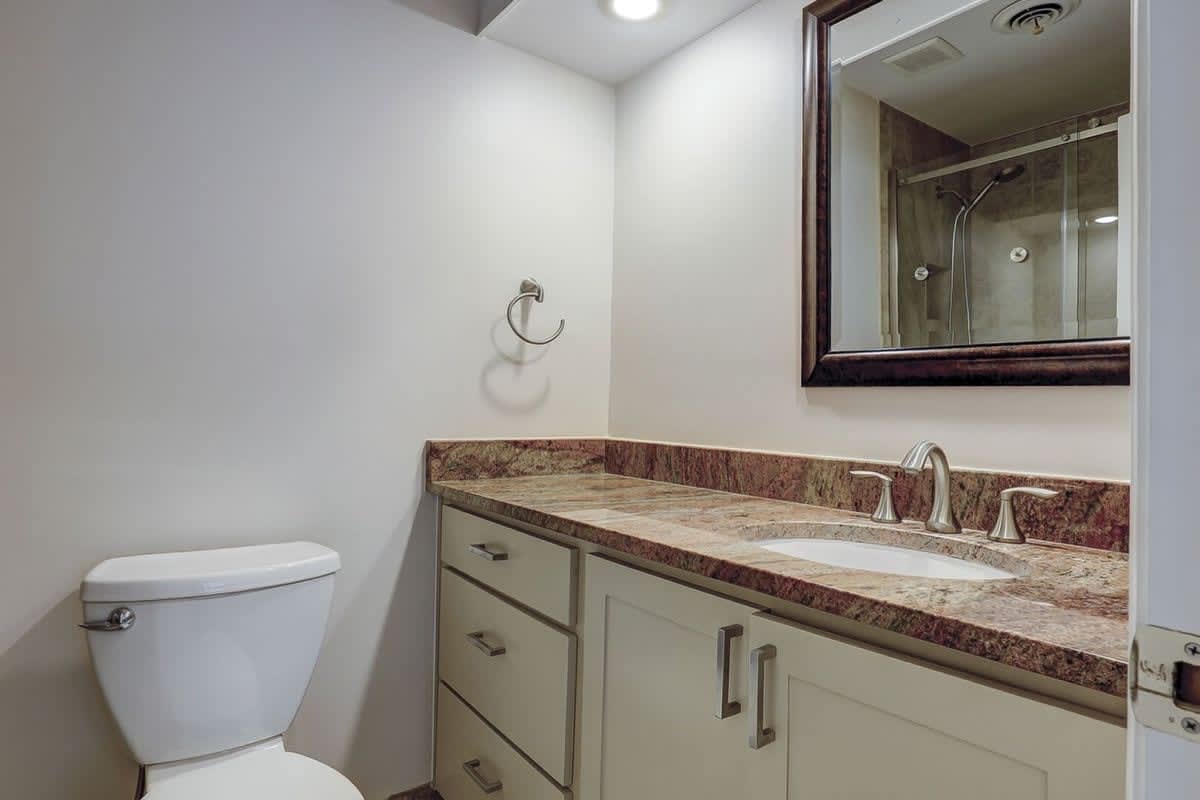 Full Bathroom