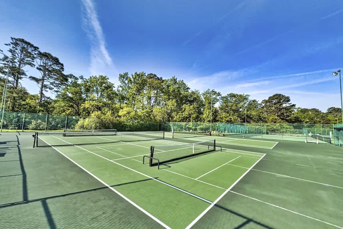 Community Tennis Courts