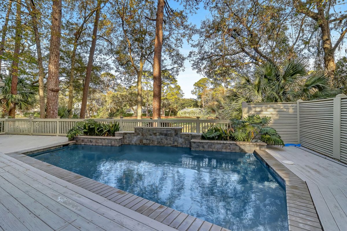 11 Willow Oak Road