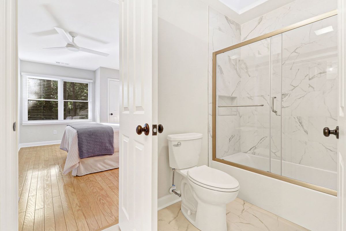 En Suite Bathroom