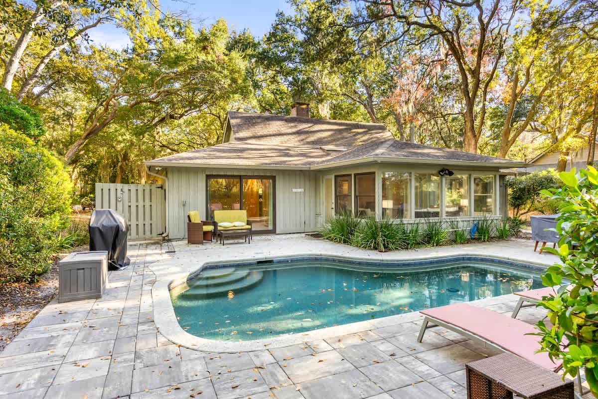 Private Pool with Views of Golf Course!
