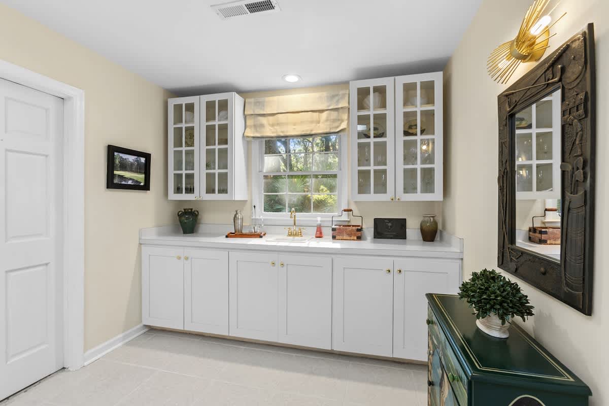 Wet Bar in Dining Room