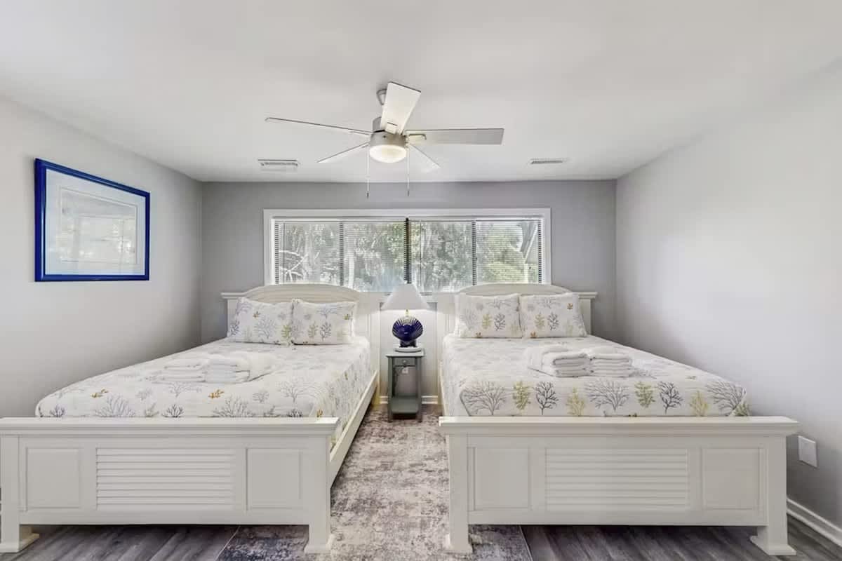 Guest Bedroom with Double Beds