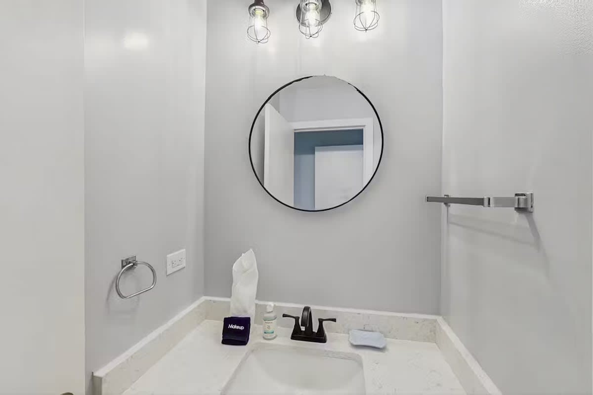 Guest Bathroom