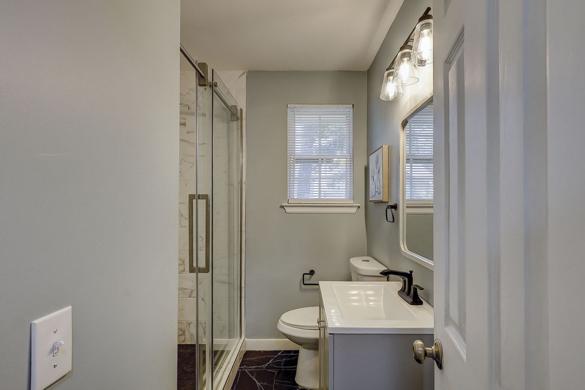 Guest Bathroom