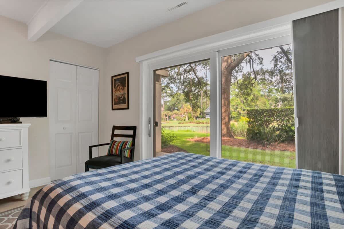 Guest Bedroom with Queen Beds