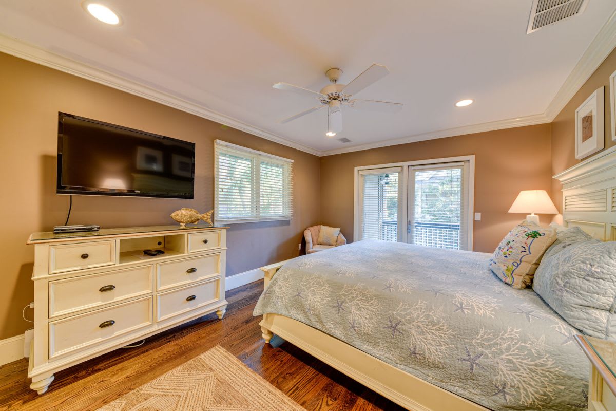 2nd Floor Guest Bedroom with King Bed