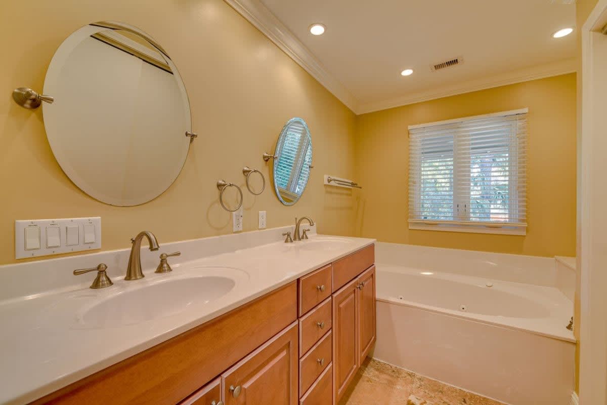 En Suite Bathroom