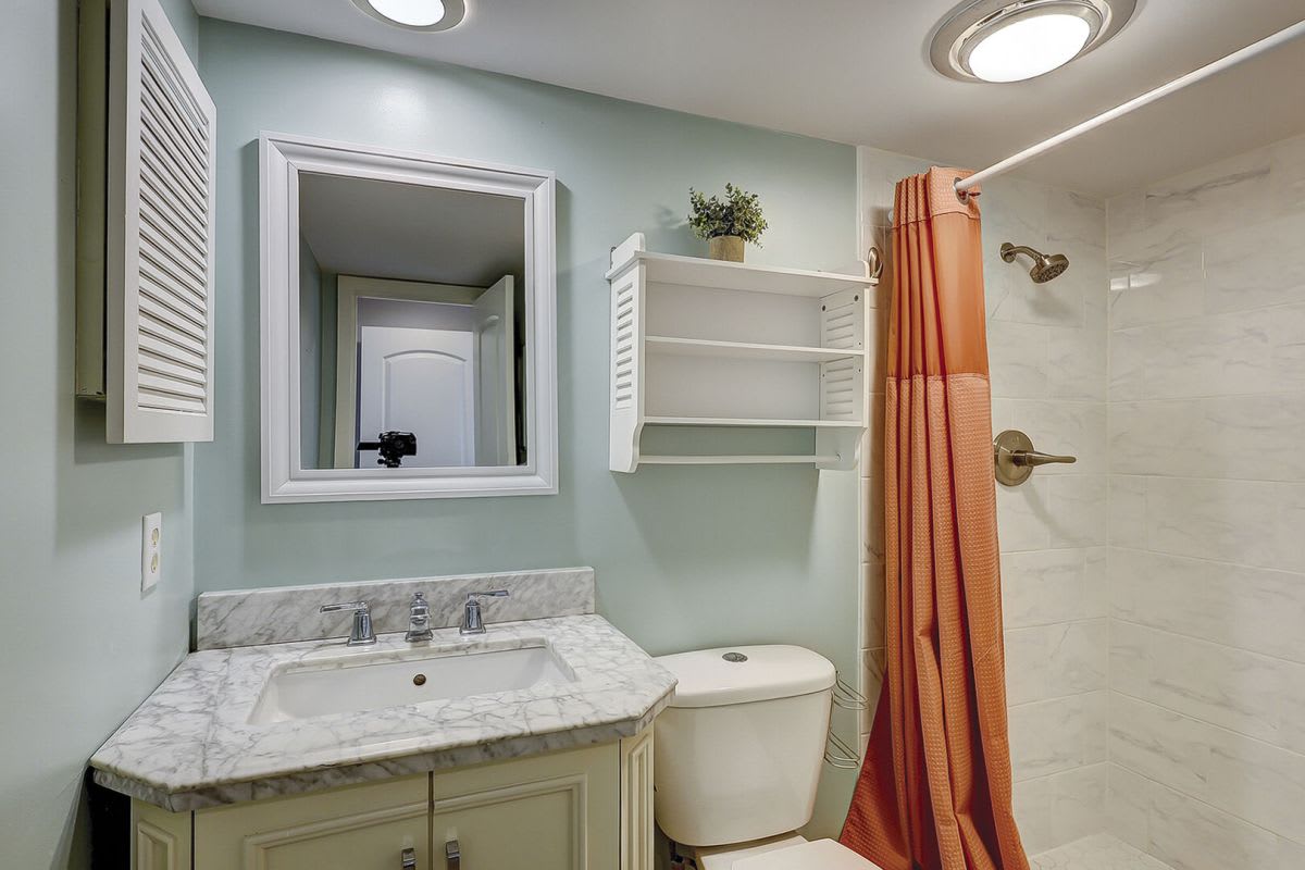 Guest Bathroom