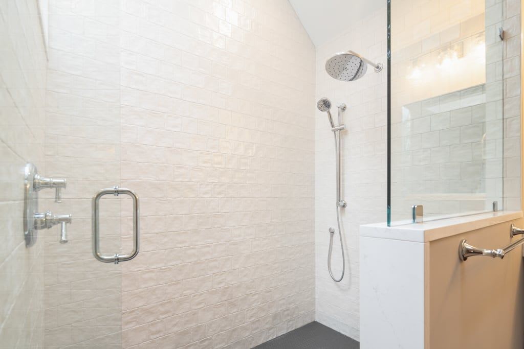Primary En Suite Bathroom
