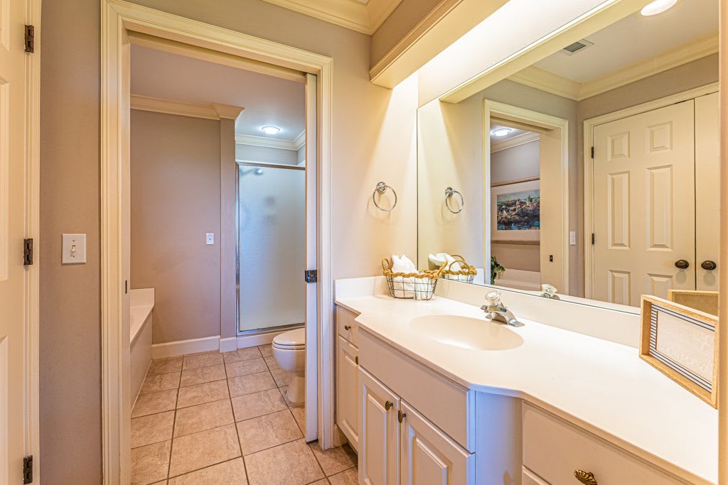 En Suite Bathroom
