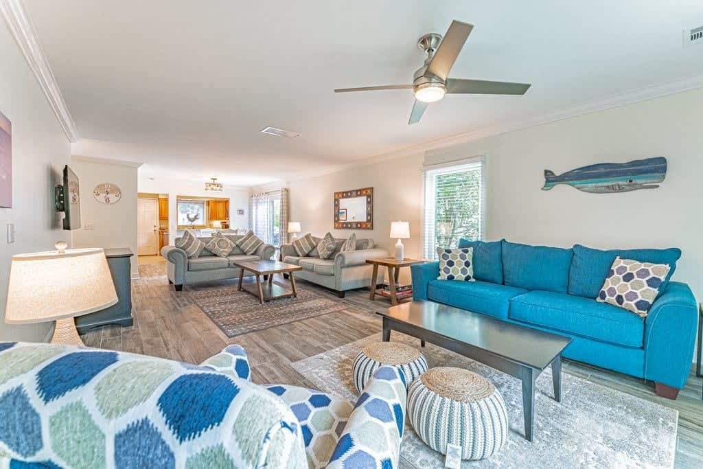 835 Ocean Cove