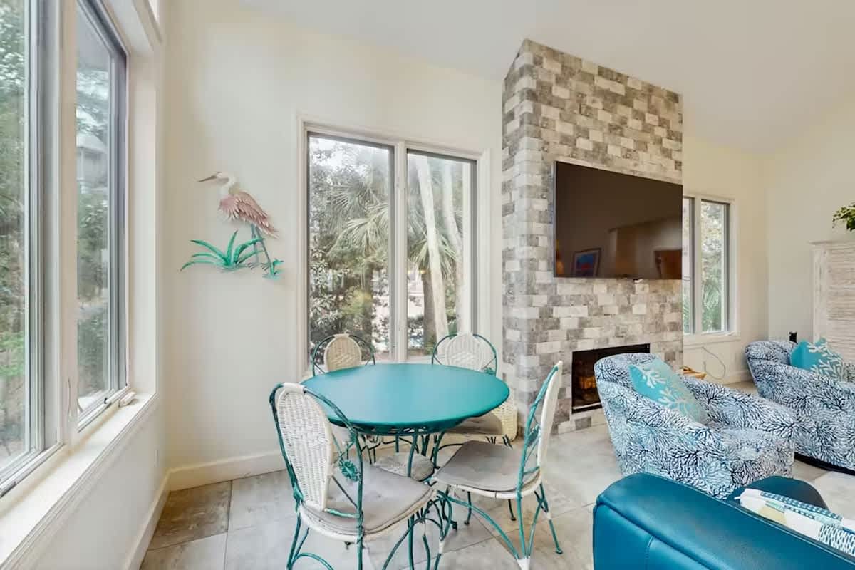 1 Sutherland Court 10