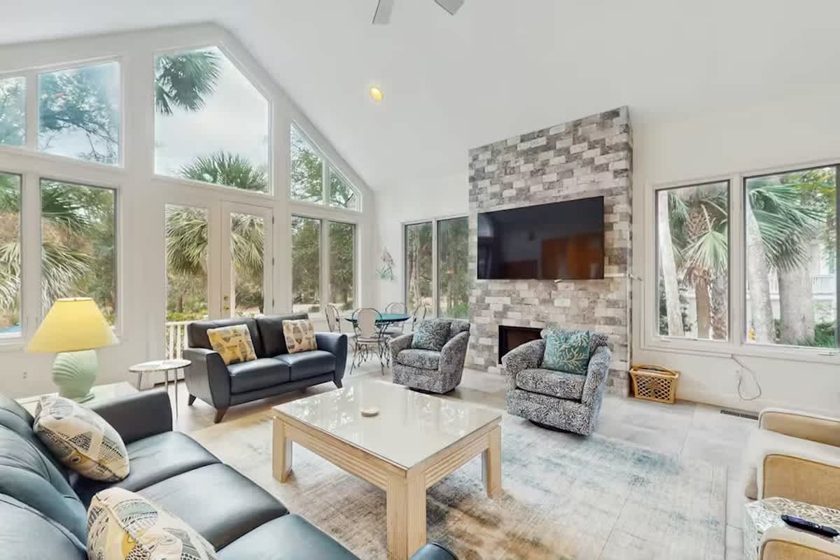 1 Sutherland Court 5