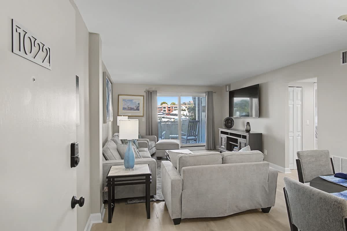 1022 Caravel Court 5