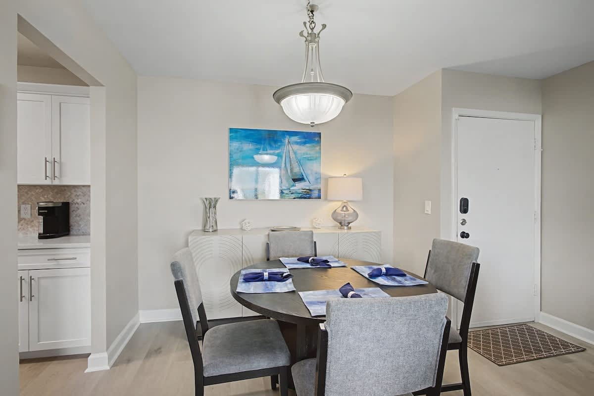 1022 Caravel Court 9