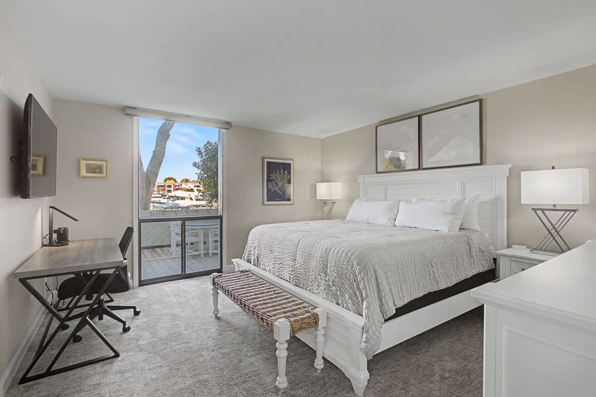 1022 Caravel Court 3