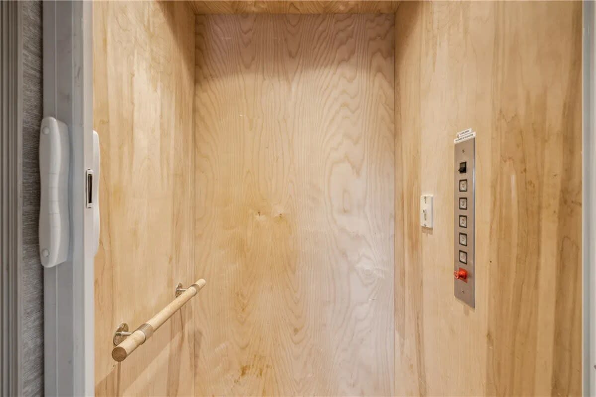 Elevator
