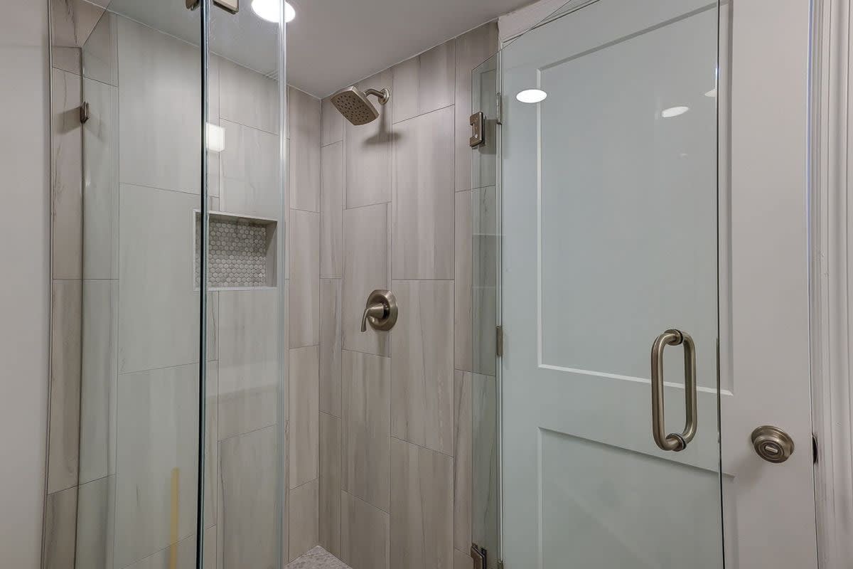 En Suite Bathroom