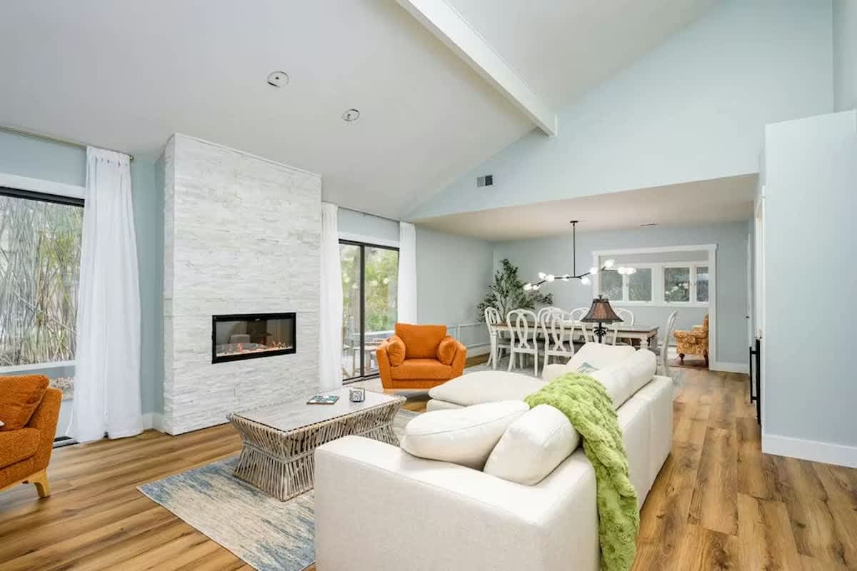 17 Dewberry Lane