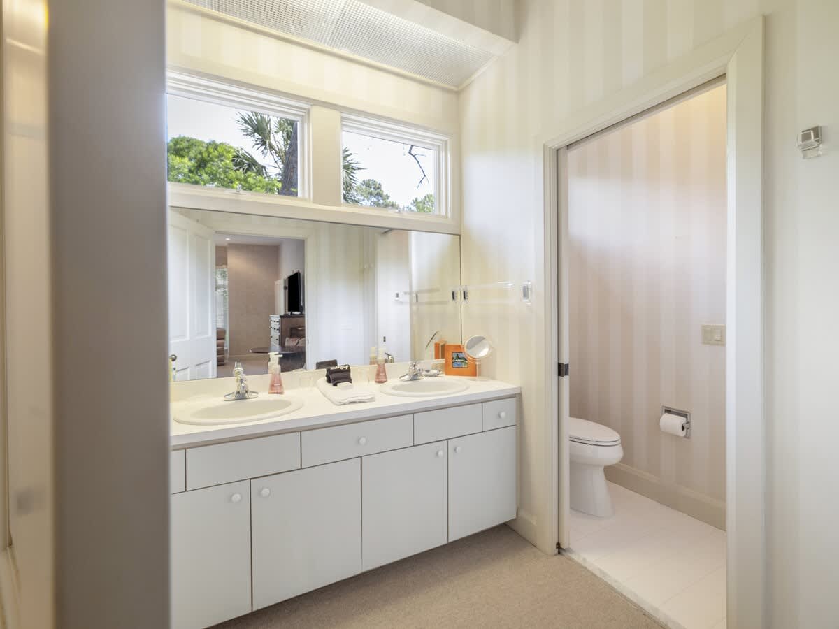 Guest En-Suite Bathroom