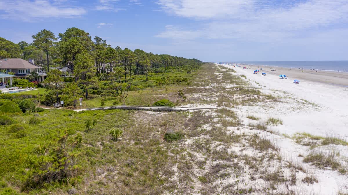 Private Boardwalk to Beach!